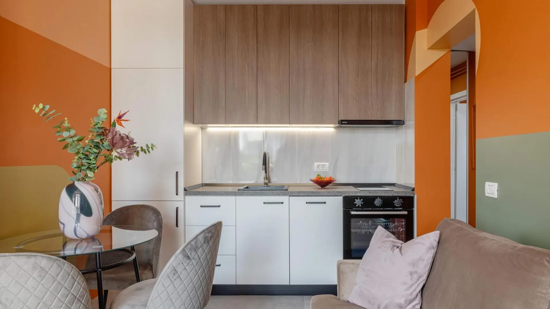 Appartamento Playful & Bright 1Br Near The Faculty Of Law Bucarest Romania