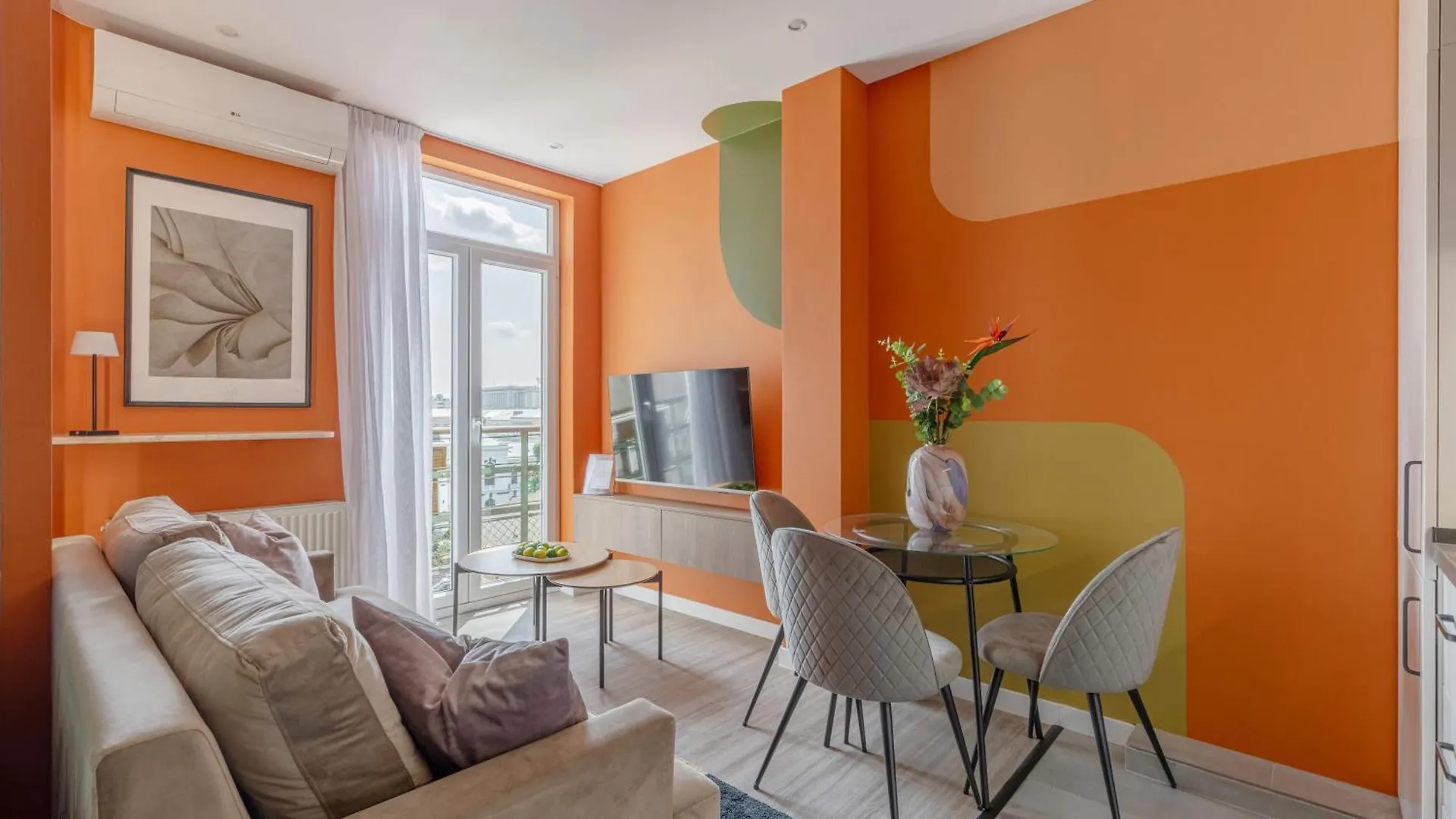 Appartamento Playful & Bright 1Br Near The Faculty Of Law Bucarest